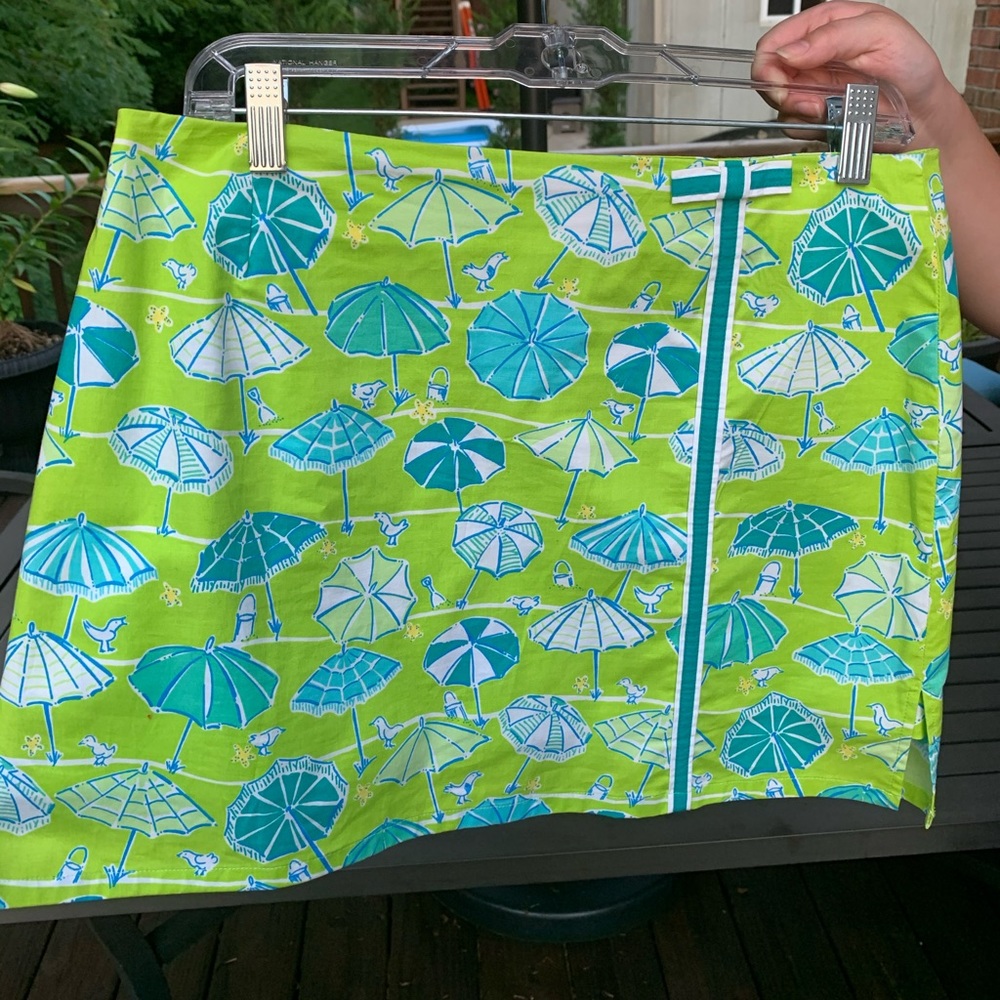 Lilly Pulitzer size 12 parasol skort.